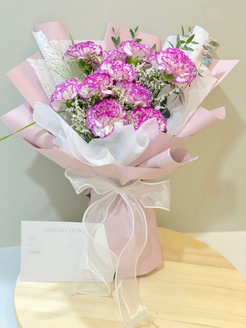 Signature Carnation Bouquet - Two Tone Purple Carnation