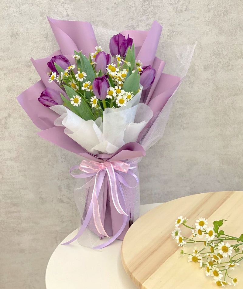 Classic Tulips Bouquet - 6 Stalks