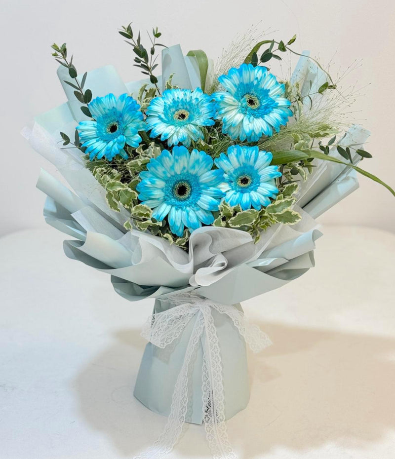 Exquisite Daisy Bouquet - Blue Gerbera