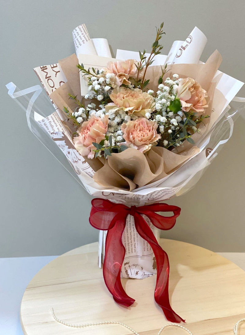 Signature Carnation Bouquet - Cappuccino Carnation