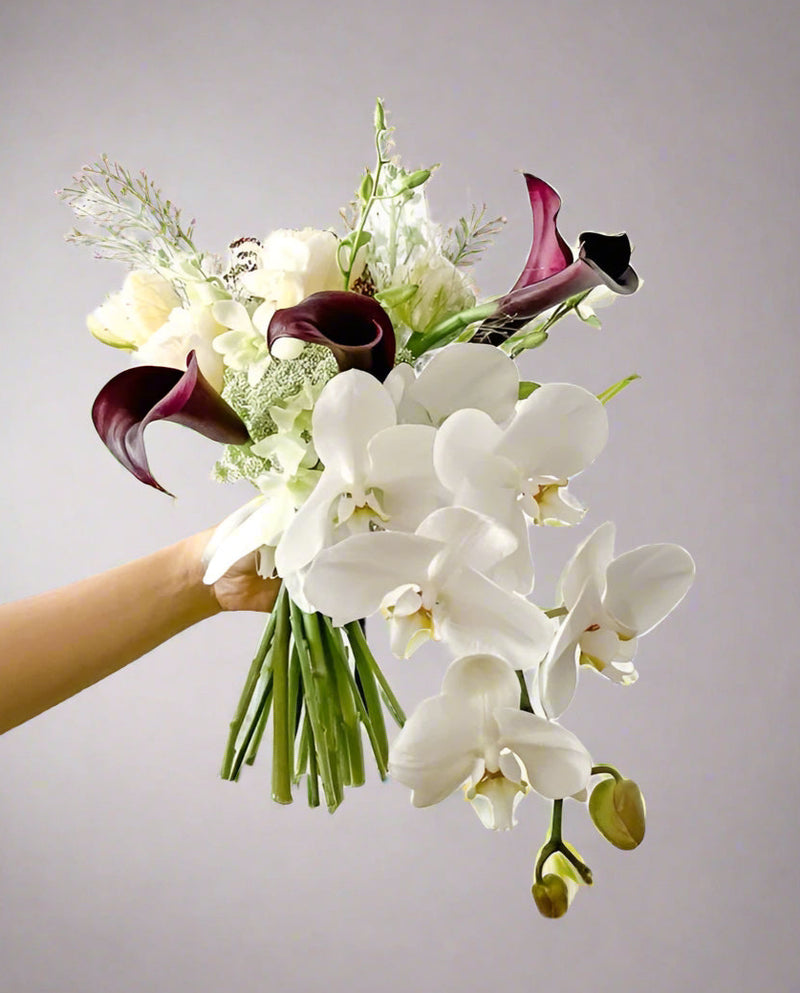 Free Form Calla Lily Bridal Bouquet - Contemporary