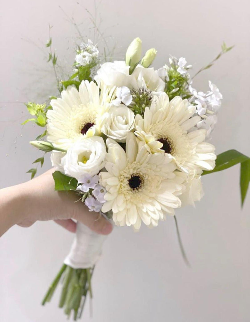 Posy Daisy Bridal Bouquet - Korean Style