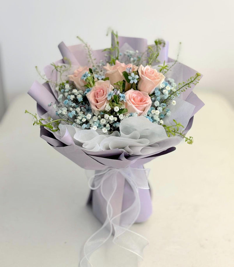 Signature Roses Bouquet - Enchanted
