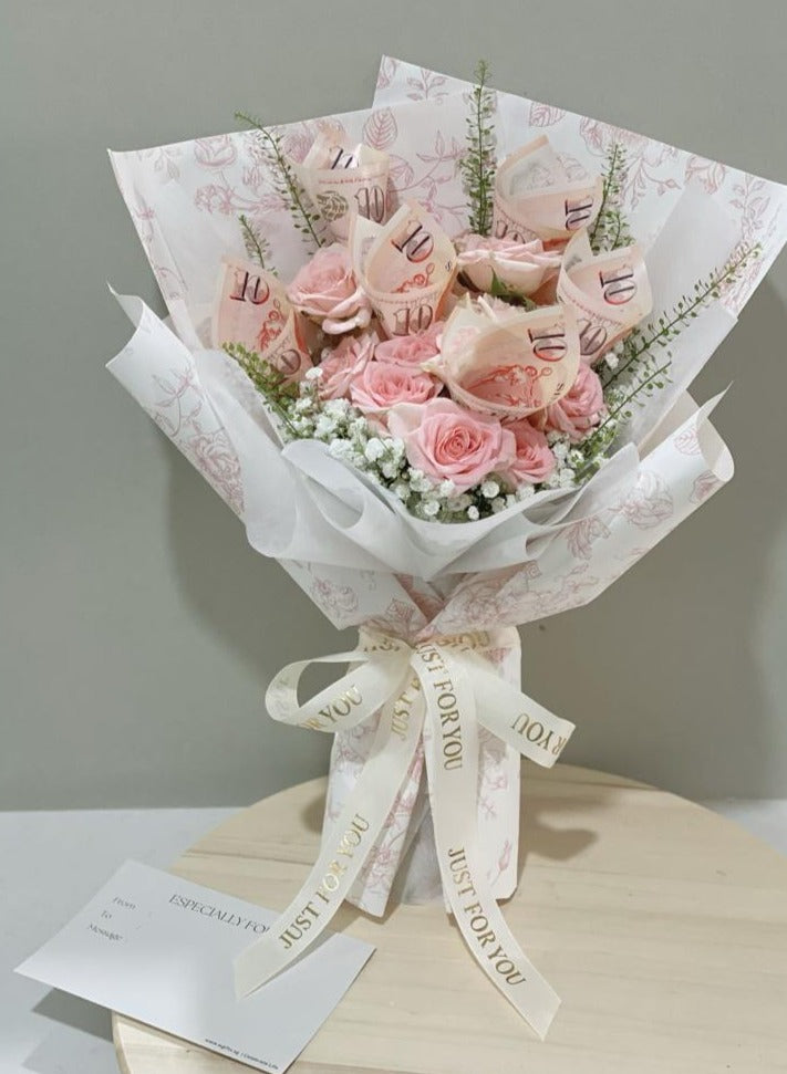 Money Bouquet - Roses Spray