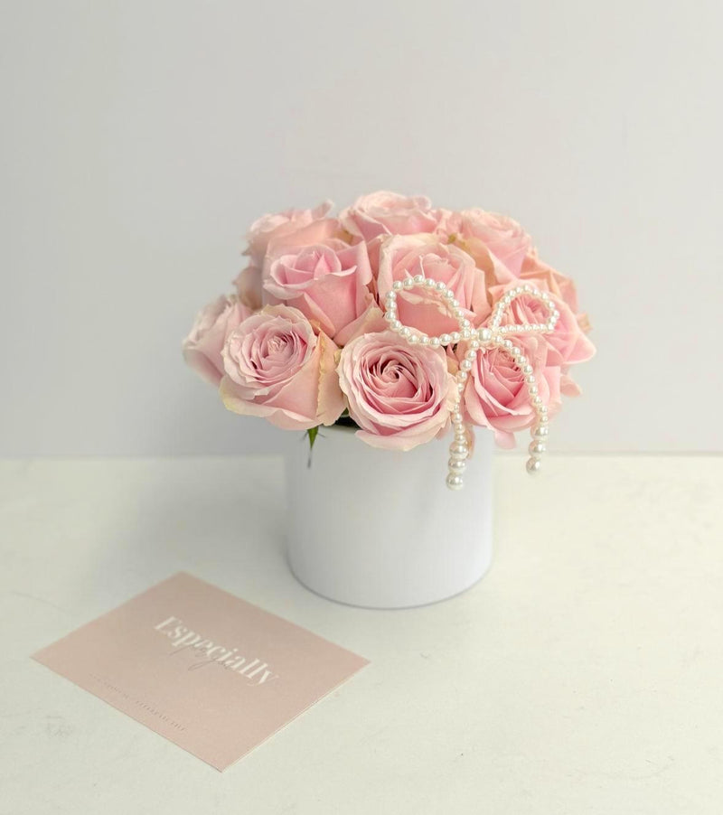 Roses Bloom Box - Deluxe