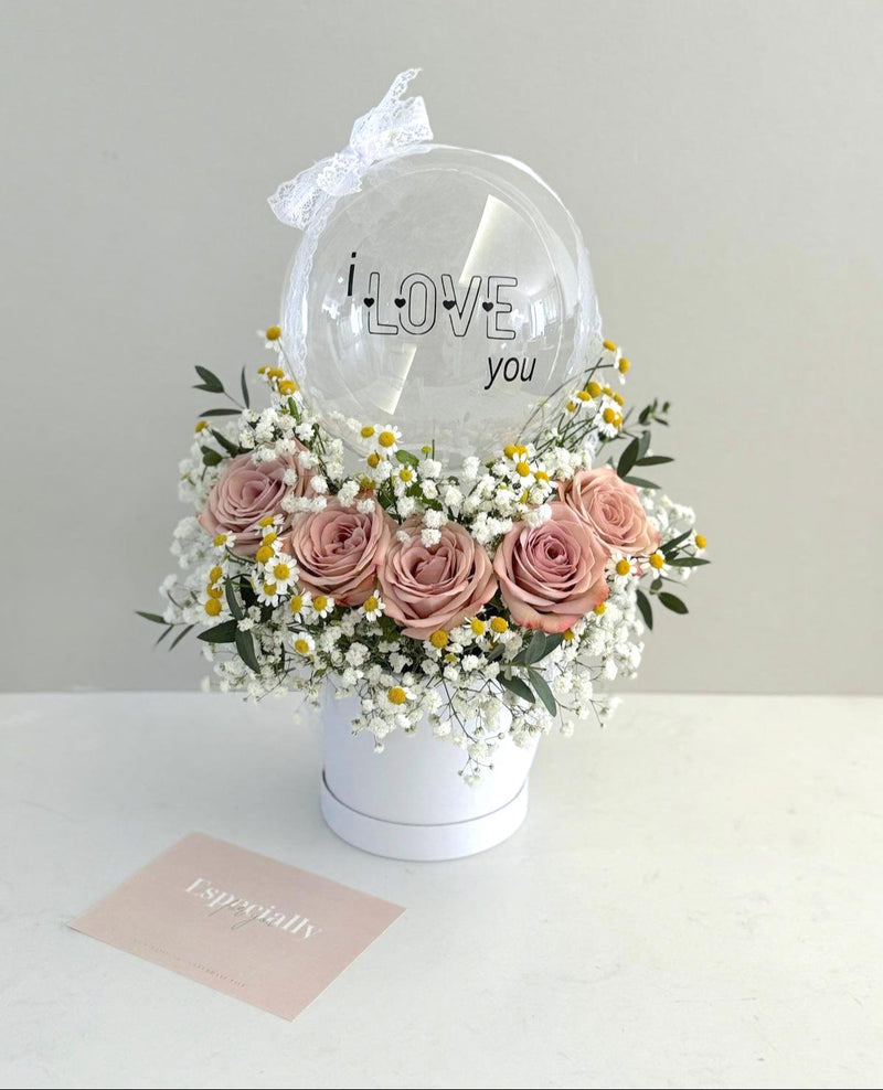 Balloon Bloom Box - Roses