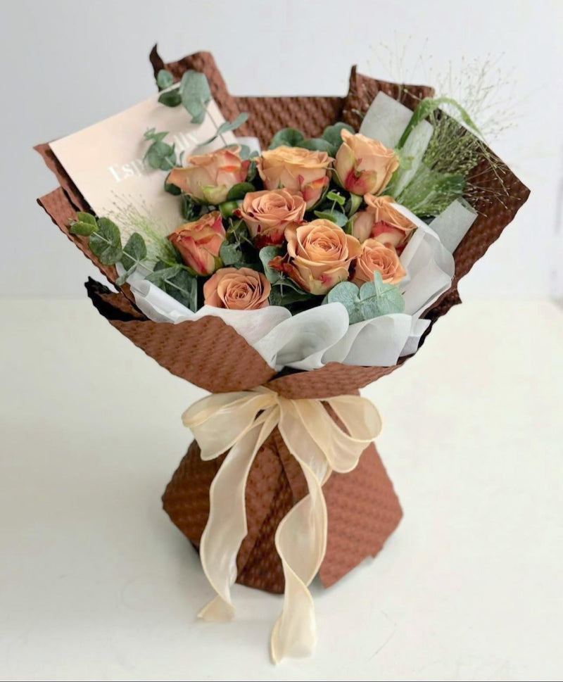 Signature Long Bouquet - Cappuccino Roses