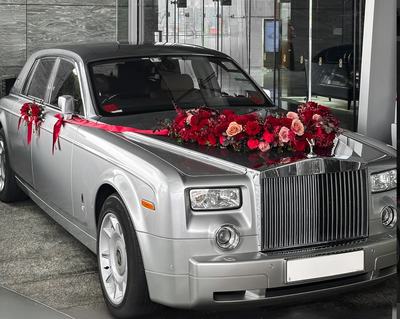 Bespoke Wedding Car Decoration