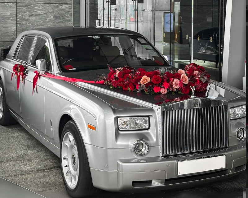 Bespoke Wedding Car Decoration