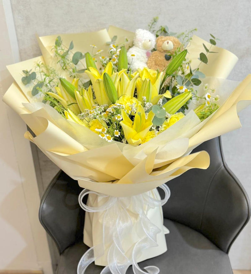 Yellow Lilies Bouquet - Large