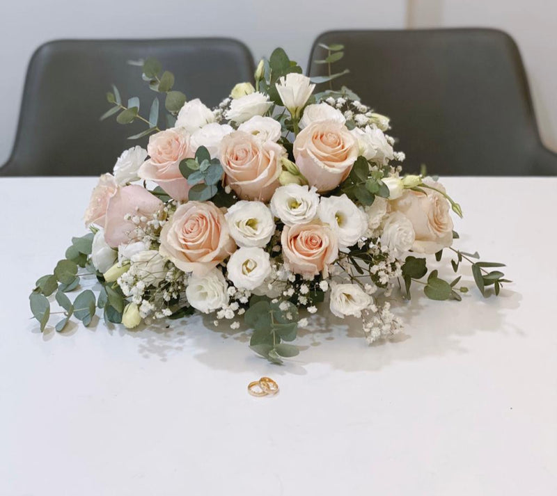Classic Wedding Flower Centerpiece (Champagne)