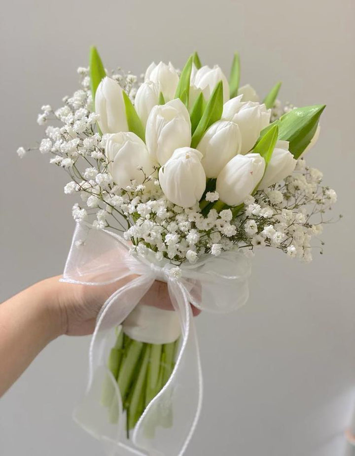 Tulip wedding bouquet discount